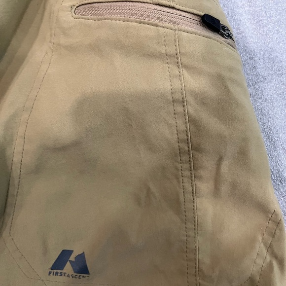 [40] Eddie Bauer Men's Guide Pro Cargo Shorts Beige Nylon Outdoor Hiking - Picture 7 of 11